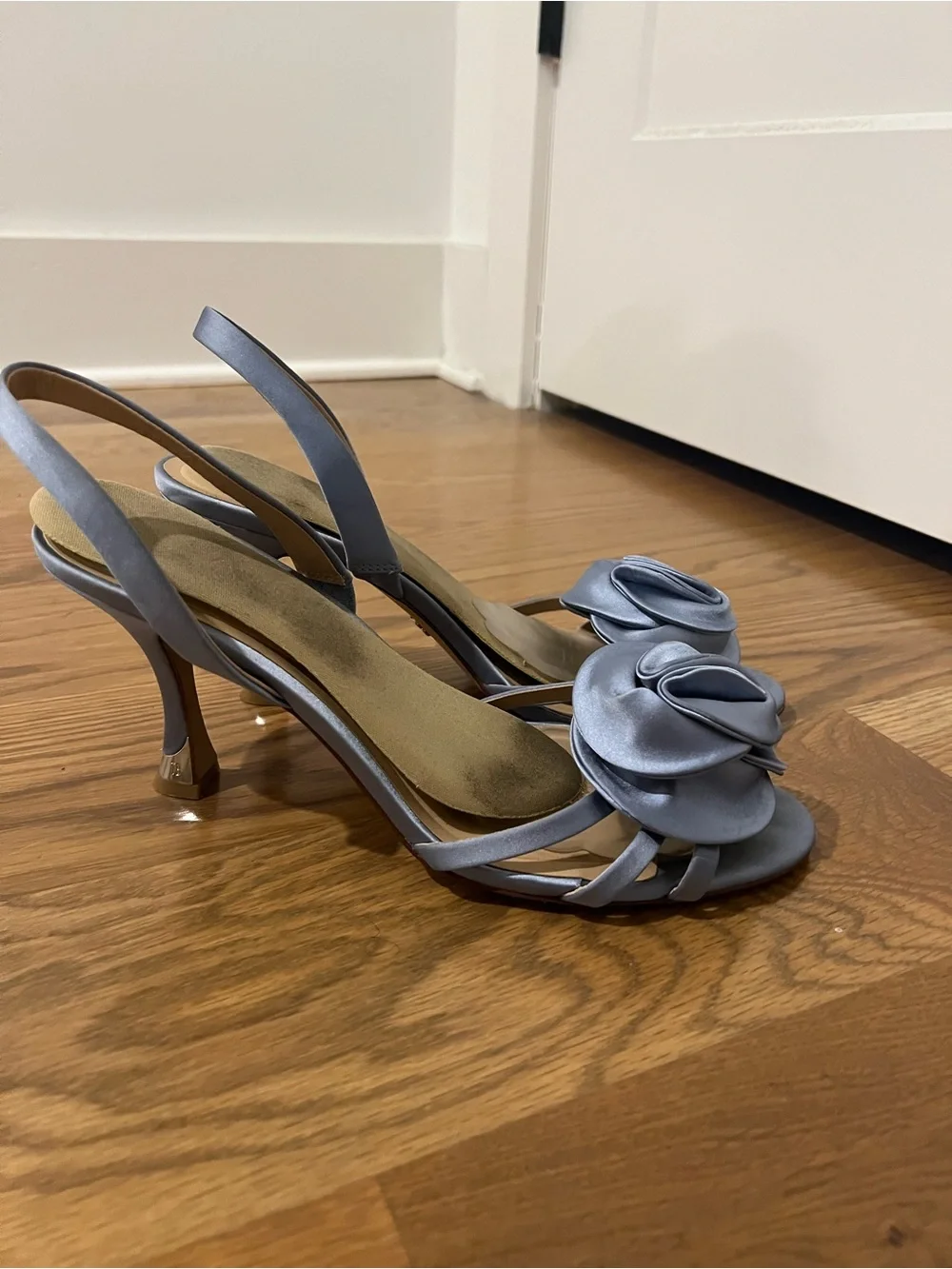 Elegant Light Blue Satin Slingback Heels with Rosette